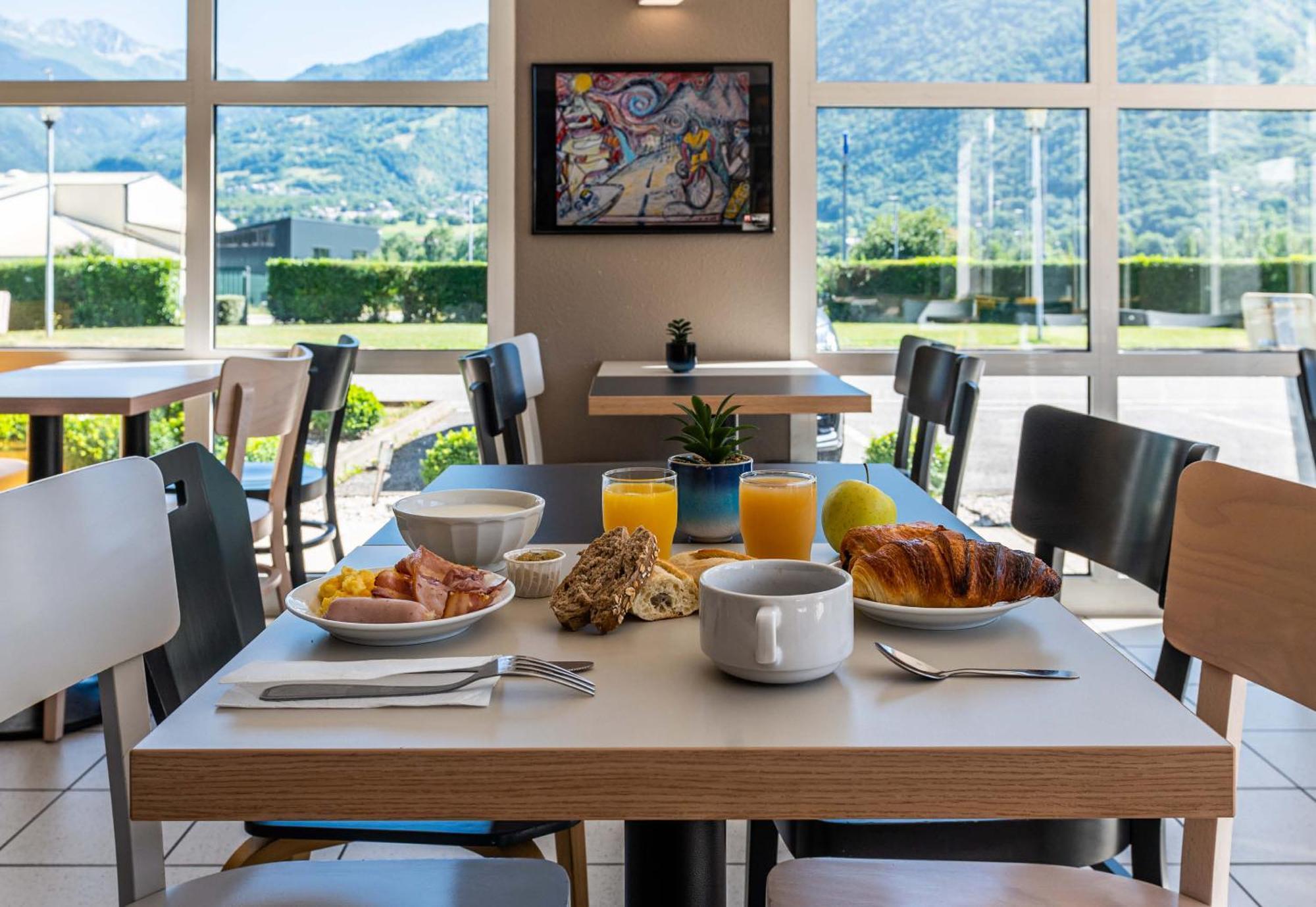 B&B Hotel Saint Jean De Maurienne Sainte-Marie-de-Cuines Luaran gambar